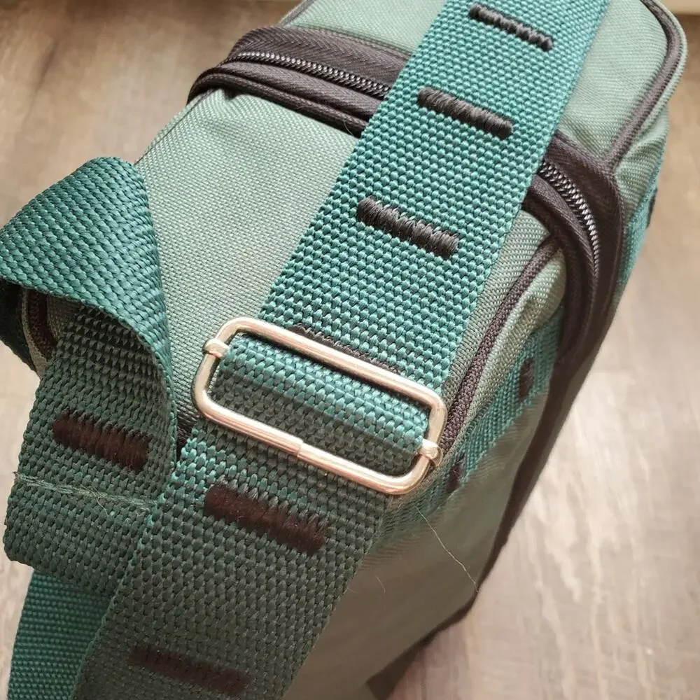 Wine bottle tote with accessories Picnic for two Adjustable shoulder strap